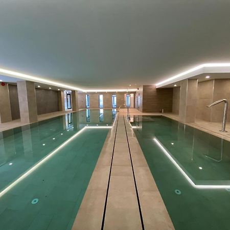 Modern Apartment With Spa And Pool Gibraltar Extérieur photo