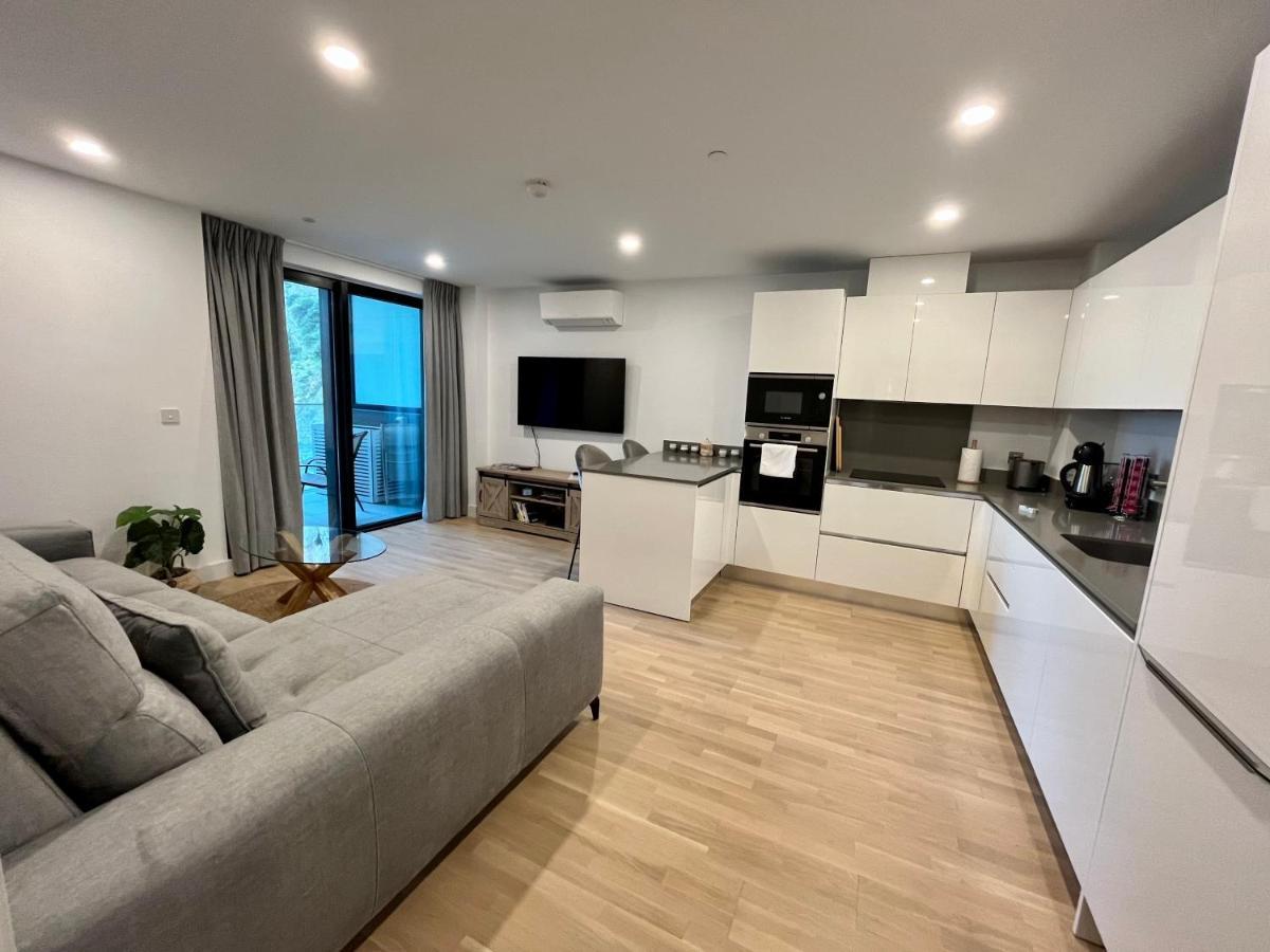 Modern Apartment With Spa And Pool Gibraltar Extérieur photo