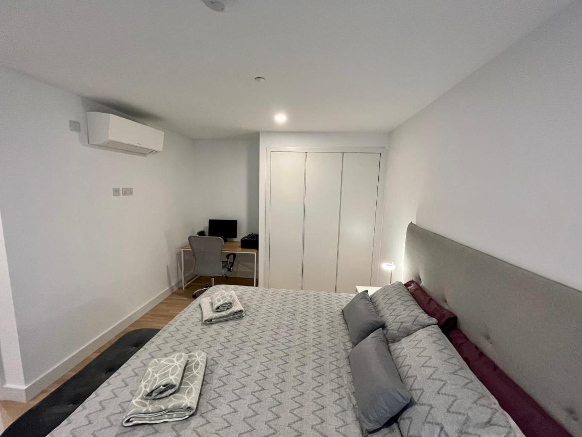 Modern Apartment With Spa And Pool Gibraltar Extérieur photo